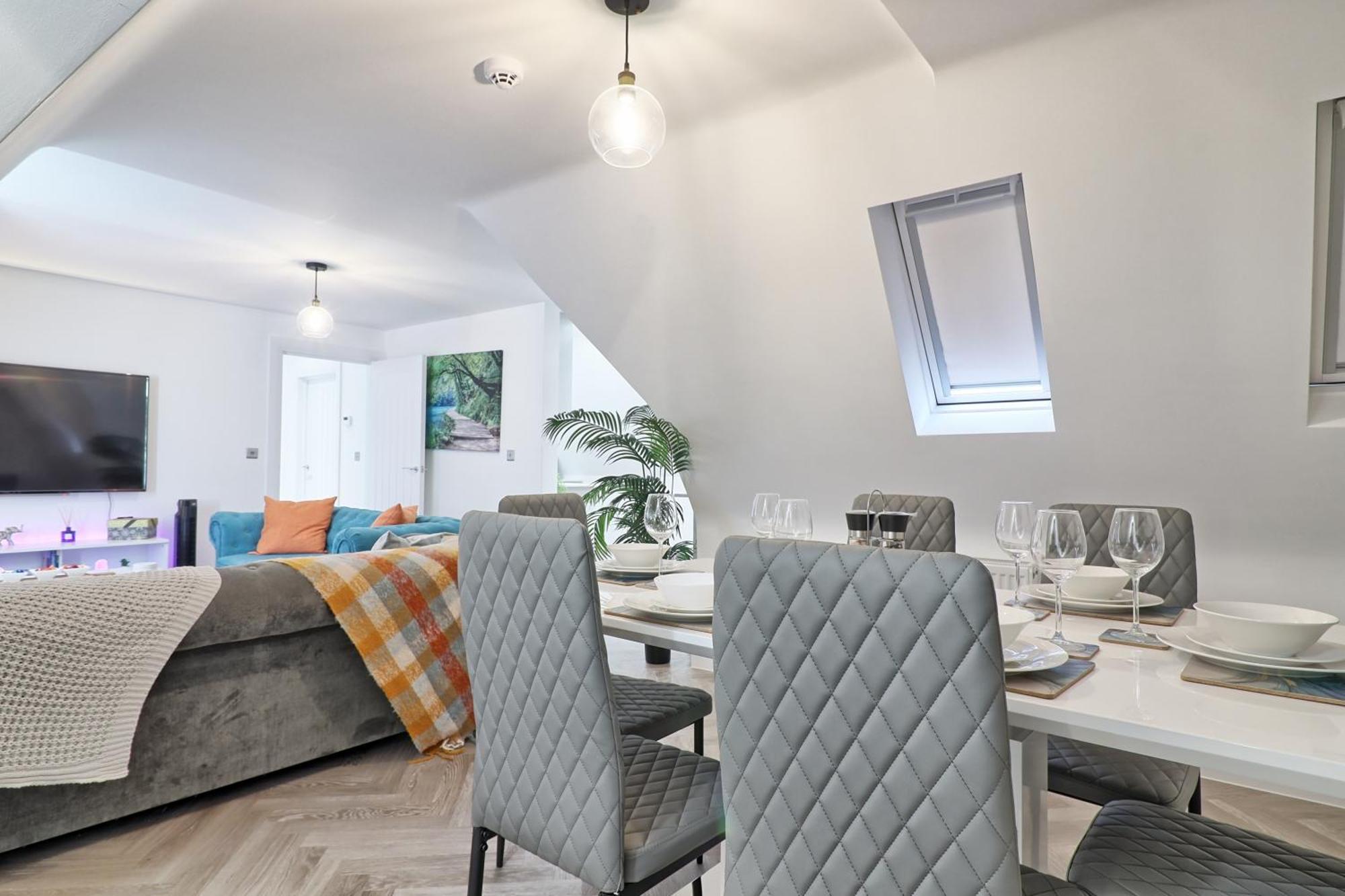 Writtle Massive 4 Bedroom Apartment With Parking In Gorgeous Countryside Location & Short Drive To Chelmsford City Centre Contractors Welcome Экстерьер фото