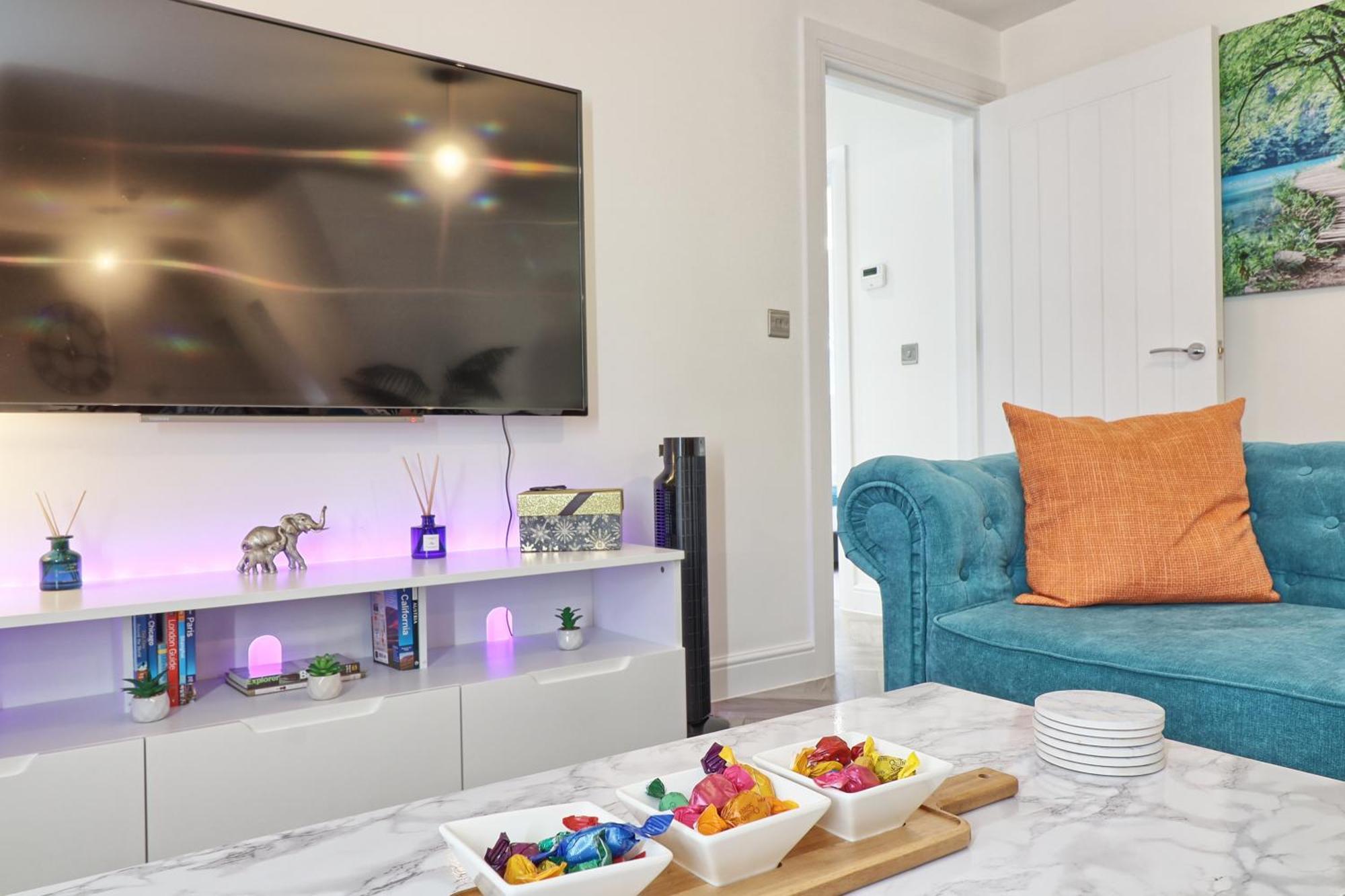 Writtle Massive 4 Bedroom Apartment With Parking In Gorgeous Countryside Location & Short Drive To Chelmsford City Centre Contractors Welcome Экстерьер фото