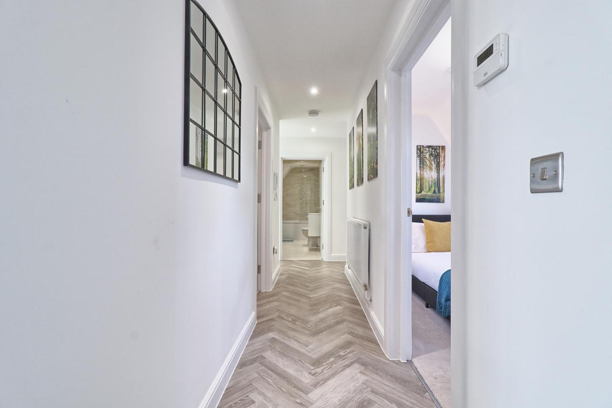 Writtle Massive 4 Bedroom Apartment With Parking In Gorgeous Countryside Location & Short Drive To Chelmsford City Centre Contractors Welcome Экстерьер фото