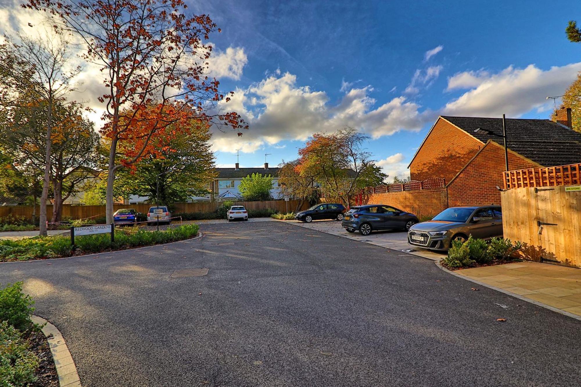 Writtle Massive 4 Bedroom Apartment With Parking In Gorgeous Countryside Location & Short Drive To Chelmsford City Centre Contractors Welcome Экстерьер фото