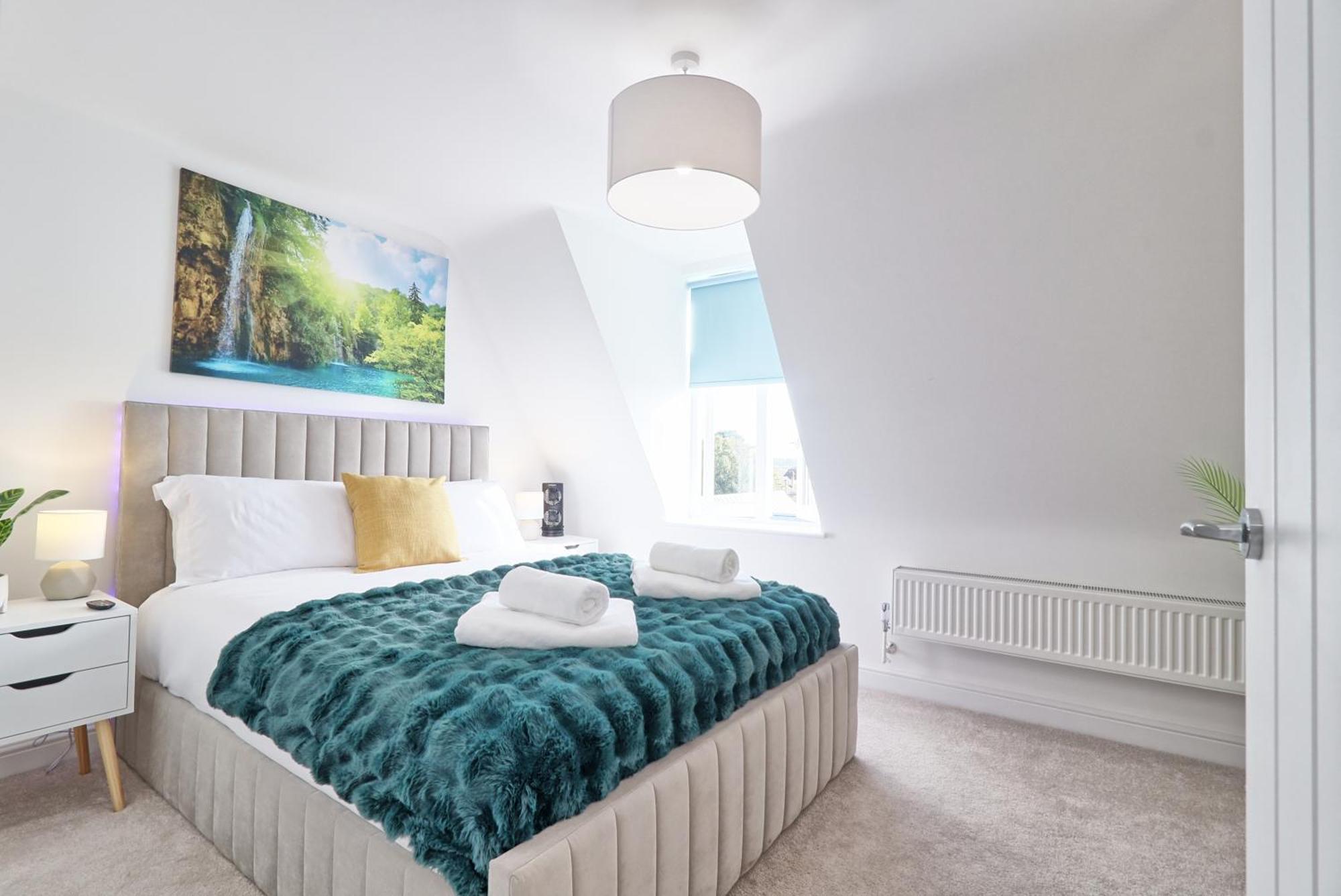 Writtle Massive 4 Bedroom Apartment With Parking In Gorgeous Countryside Location & Short Drive To Chelmsford City Centre Contractors Welcome Экстерьер фото